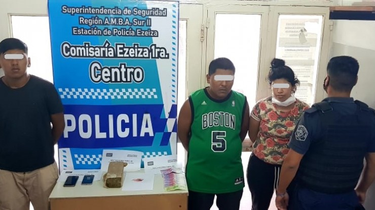 Dos hombres y una mujer detenidos por tráfico de drogas